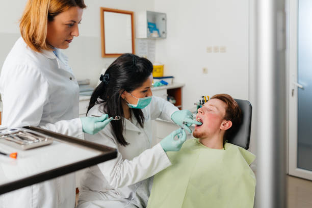 Best Emergency Dental Extractions in Lake Fenton, MI